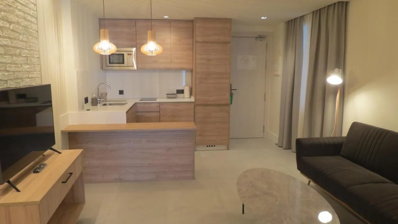 Hotel La Puerta De Nerja Boutique - Adults Recommended Pensjonat